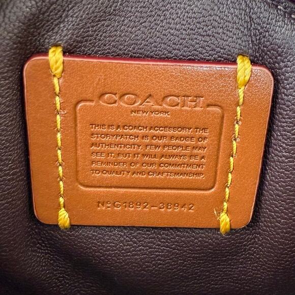 Coach Mouse Coin Case Small Leather Purse 38942 - Picture 9 of 14